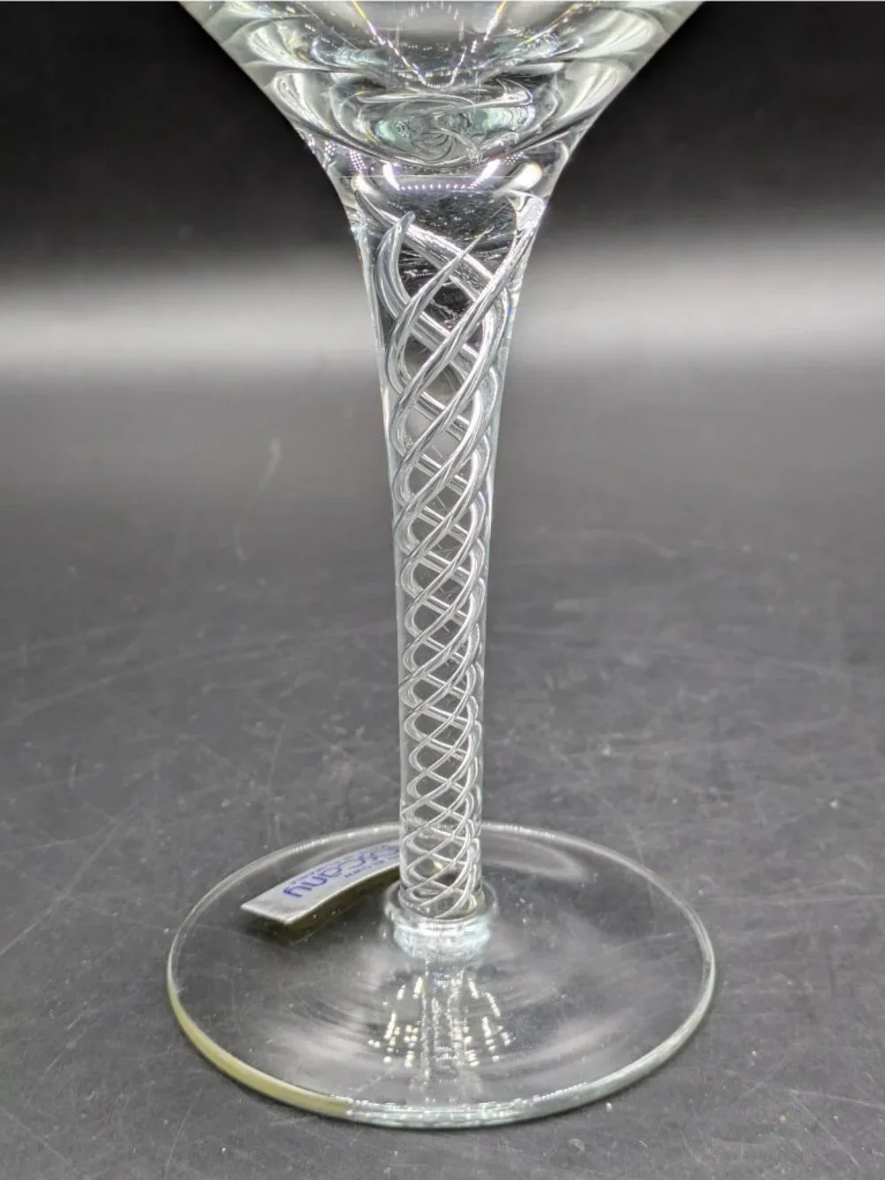 Toscany Martini Glass Set of 4 Hand Blown Twisted Braid Stem Romania 8 oz